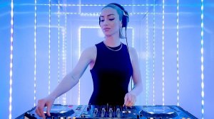 ARi - Metasin Live Series Ep. 005 [Melodic Techno Progressive House Mix] 4K