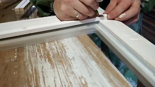 Часть 5 - Строю баню по цене старого айфона - Отреставрировал старые рамы за 600 рублей