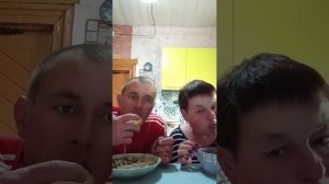 Приятного аппетита наши хорошие 😋