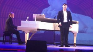 В. Моцарт Ария Дона Оттавио из оперы "Дон Жуан", «Романс молодого цыгана» из оперы «Алеко»