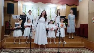 муз. И. Дунаевского, сл. Лебедева-Кумача  - "Колыбельная", вокально-инструментальный ансамбль.