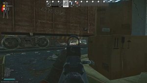 Парни душат.