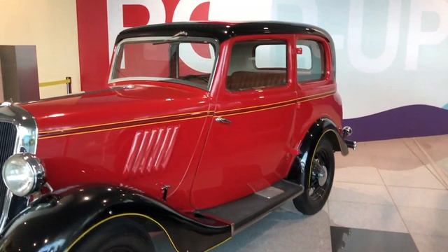 Тунис Нигерия / Выставка РетроАвтомобилей