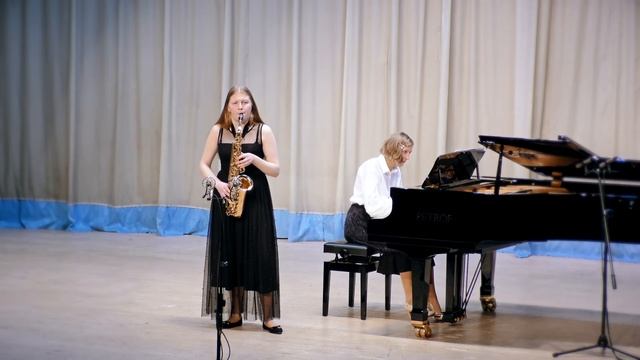 М.Готлиб - Концерт для саксофона альта с духовым оркестром, 2 часть смотреть онлайн