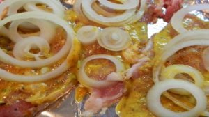 Мясо запеченное в духовке под сыром