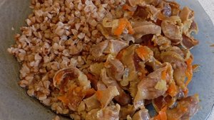 Самые вкусные куриные желудки. По этому рецепту они получаются нежные и мягкие.