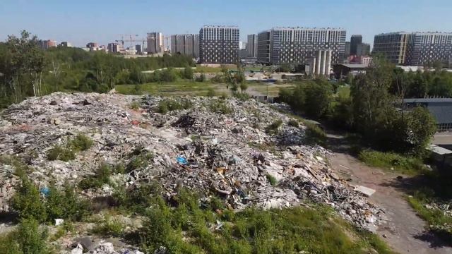 Свалка на Октябрьской наб., 28