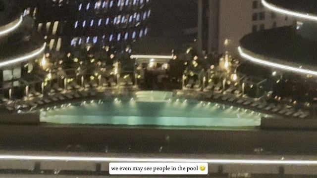 Russian couple in Dubai mall