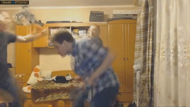 Танец вжлика- хард басс смотреть онлайн