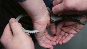 Главу поселения задержали за превышение полномочий в Иркутской области