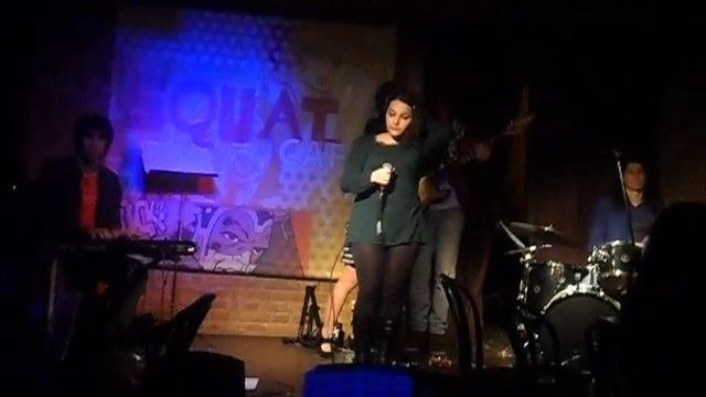 Bella -Ирка-Hate on me).AVI
