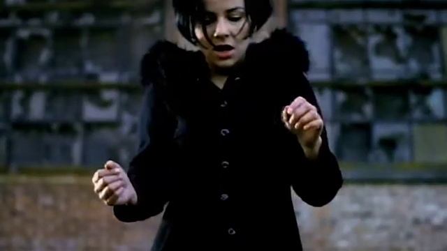 Mono - Life In Mono по русски смотреть онлайн