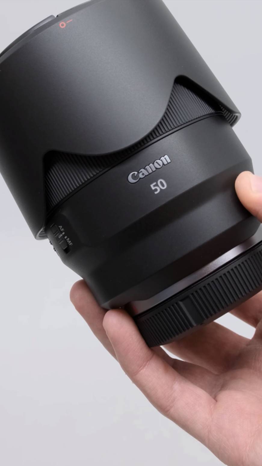 Canon RF 50mm f/1.2 L USM в упаковке