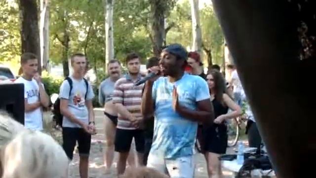 Антошка в стиле RNB. 26-06-2016 Фестиваль песчаных скульптур в Днепре смотреть онлайн