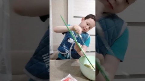 ГОТОВЛЮ САЛАТ#салат#готовимсалат#крабовыйсалат#рецепты#чтоприготовитьнаужин#готовимвместе