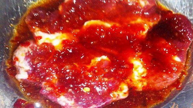 Легкий салат с мясом гриль