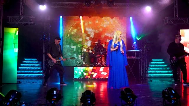Марина Соболева с песней года "Змея"