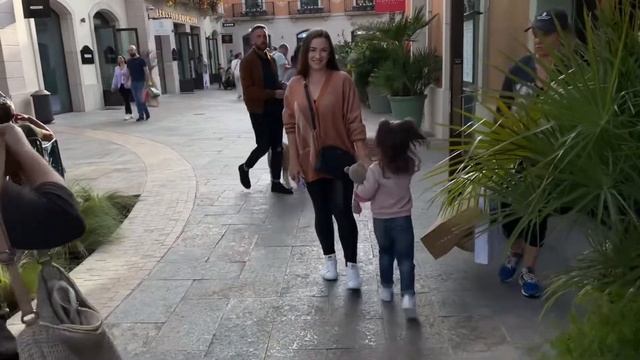 Воскресенье в Аутлете 30.10.2022 | Barcelona | Vlog #outlet #larocavillage #outletbarcelona