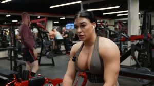 КАК Я НАКАЧАЛА ЯГОДИЦЫ?