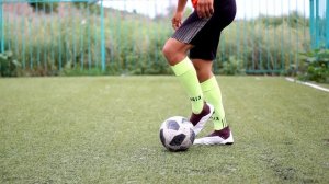 САМЫЕ ЛЕГКИЕ ФИНТЫ В ФУТБОЛЕ | ОБУЧЕНИЯ ФУТБОЛЬНЫМ ФИНТАМ!!!