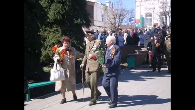 Поклонимся Великим тем годам.... смотреть онлайн