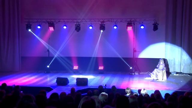 Оксана Винницька - поезія "Я народжена бути сильною" смотреть онлайн