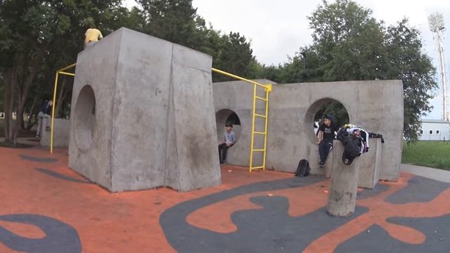 ОБУЧЕНИЕ ПАРКУРУ С НУЛЯ)) ВЕСЕЛО БЫЛО))