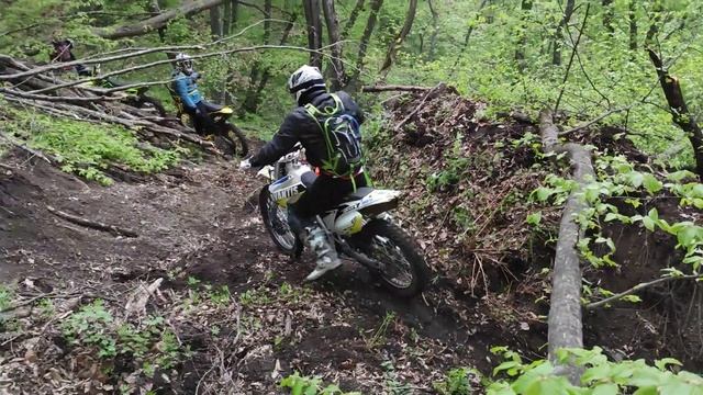 3 мая 2022 г. Хард эндуро по лесу смотреть онлайн