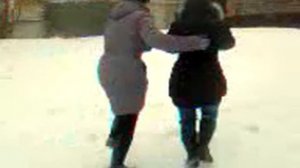 камень,ножницы бумага, на желание)))