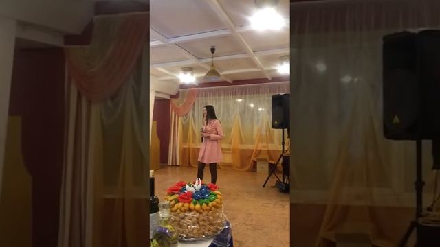 Исмәгыйлева Илгизә "Син икән" җырын башкара смотреть онлайн