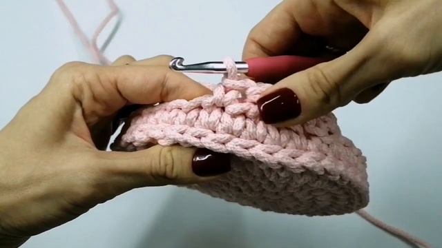 Пять узоров из трикотажной пряжи и шнура. Узор №4 "Волна" смотреть онлайн