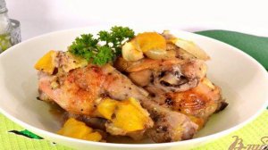 Куриные ножки запеченные с луком и хурмой