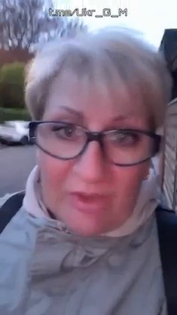 Украинская беженка в Эвропе - Мы бежали от войны, но не для того, чтобы наши дети видели всё это... смотреть онлайн