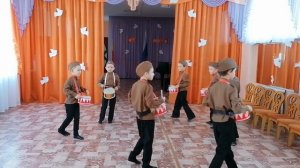 Прощание славянки.Барабанщики МДОУ Детский сад №23 Ростов Великий,муз.руководитель-Губанцева Н.А,
