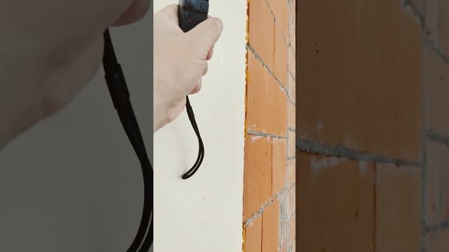 Вместе с Сергеем Алёхиным фиксируем нарушения фасадных работ, выполненных бригадой из Средней Азии
