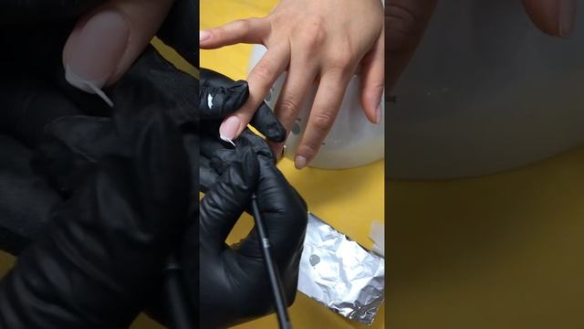 Френч длинной кистью очень быстро рисуется