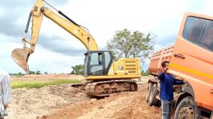 Не удержал самосвал скатился на обочину