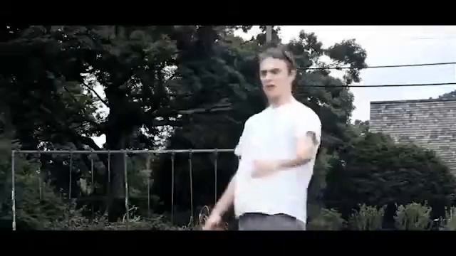 Прикол 😂😂😂😂будеть очень смешно рекомендую посмотреть смотреть онлайн