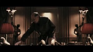 пощечина от АРЧИ фильм КАРТЫ ДЕНЬГИ ДВА СТВОЛА