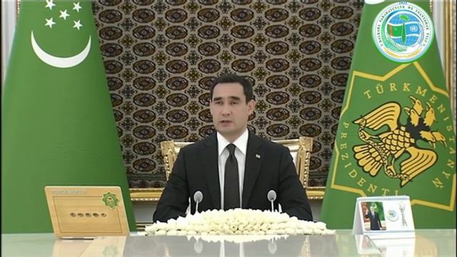 Президент Туркменистана провел правительственное заседание