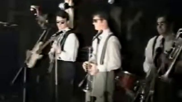 'Мажорный рон-н-ролл' 1995