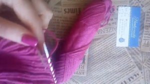 Шапка бини без шва, пышной резинкой с красивой макушкой