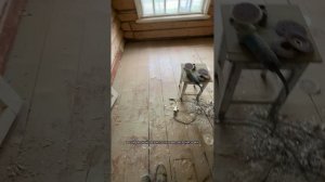 Ремонт в заброшенном доме на хуторе своими руками - 01.05.2025 шлифовка балки, двери