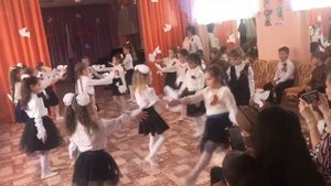 Танец "Мир без войны" МДОУ Детский сад №23 Ростов Великий