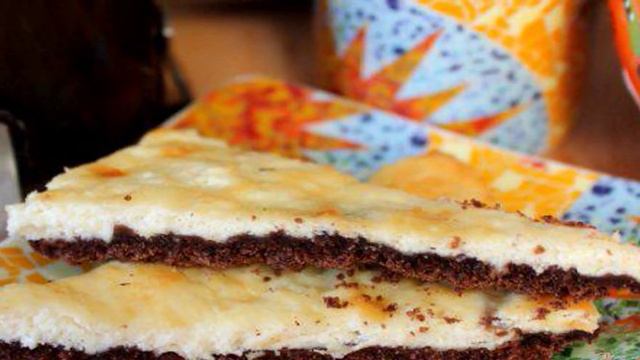 Шоколадный пирог-крошка с творогом