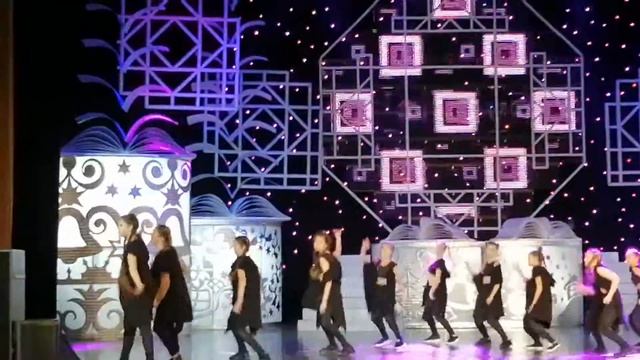 Школа звёзд Витебск. Отчётный концерт 12.01.2020. МИКС смотреть онлайн