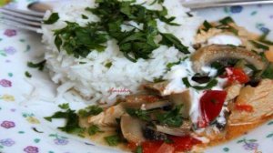Гуляш из кусочков индейки