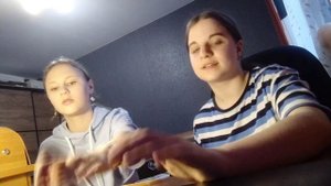 Реакция на песни Лололошки (2 часть)