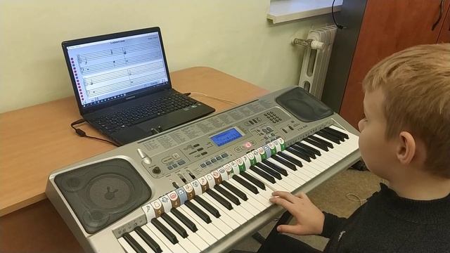 Soft Mozart (просветители). Чтение с листа на 6 презентации нотного текста. Ф. Лист "Грезы любви"