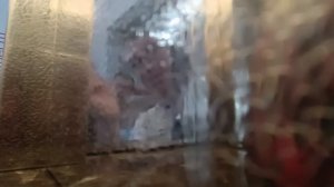 поездка телефона на макете лифта на выставке russian elevator week